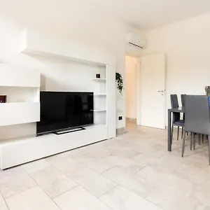  Appartamento Unico A Con 3 E Parcheggio Gratuito Italia
